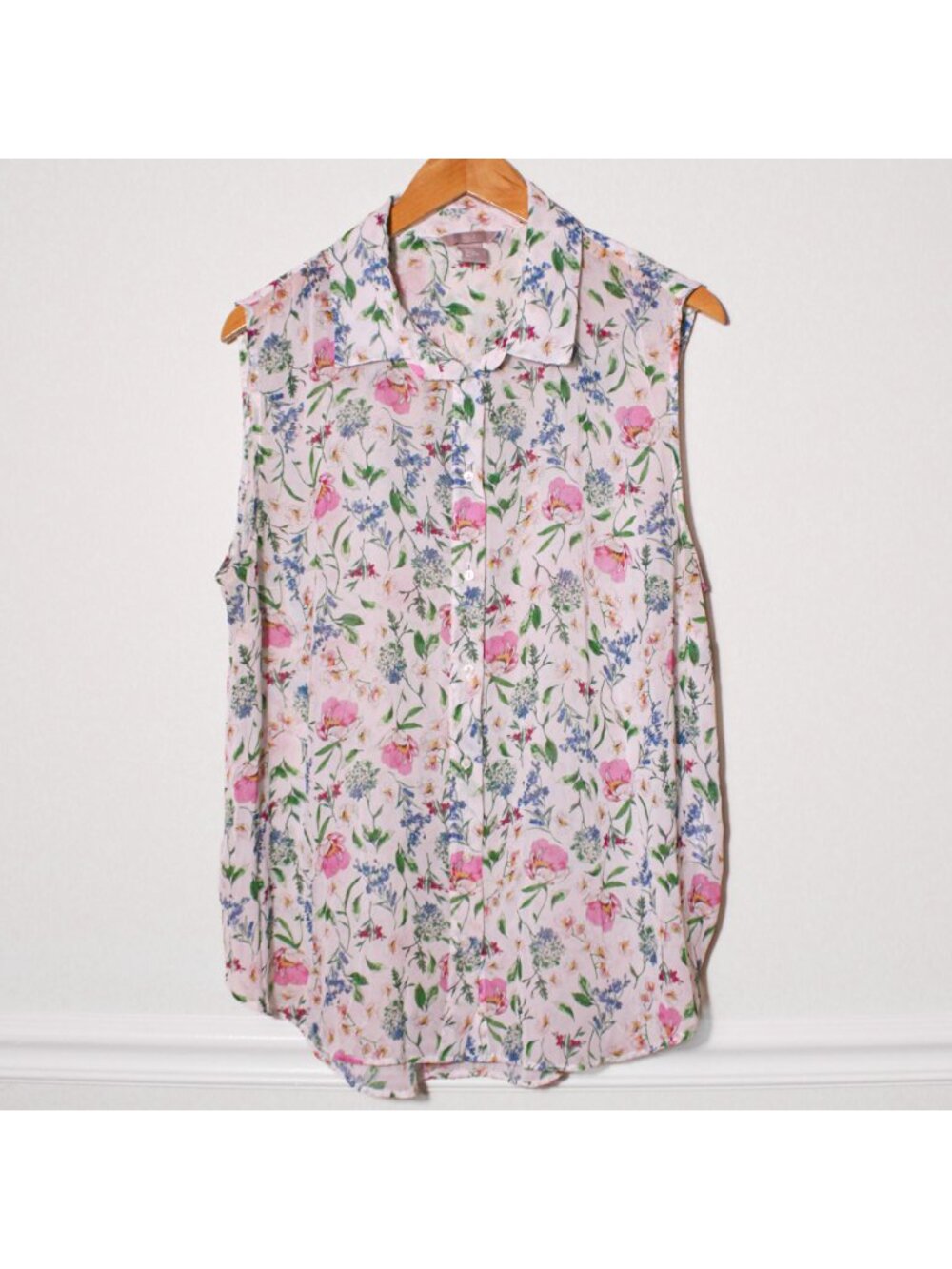 H&M Plus Lightweight Sheer Sleeveless Button Front Floral Top White Size 18